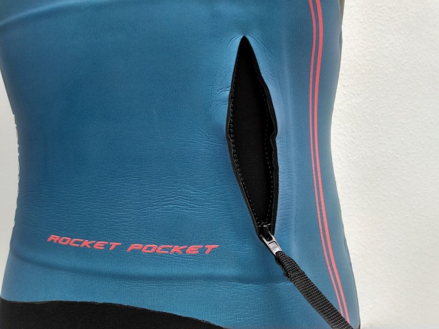 Zone 3 Evolution wet suit rear zip pocket